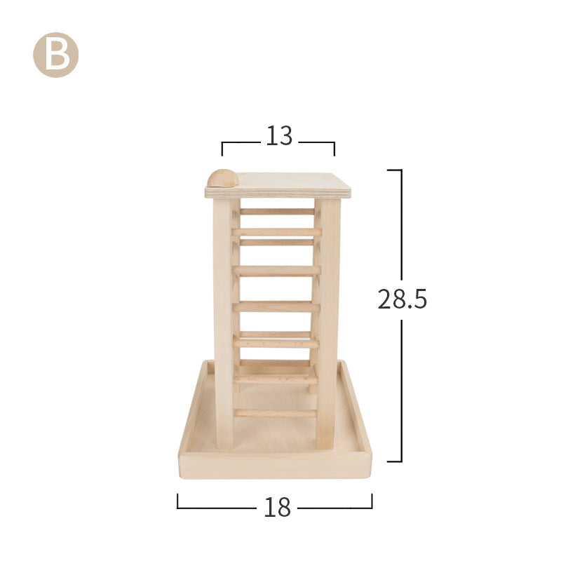 Straw structure for rabbits, ideal for playtime and storage.