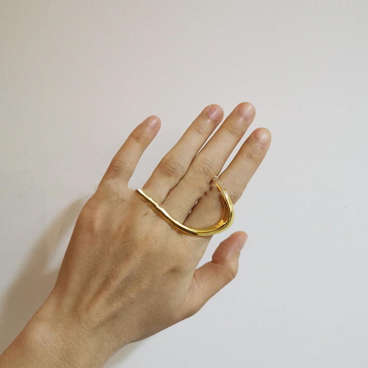 Golden ring for women, ideal for special occasions.