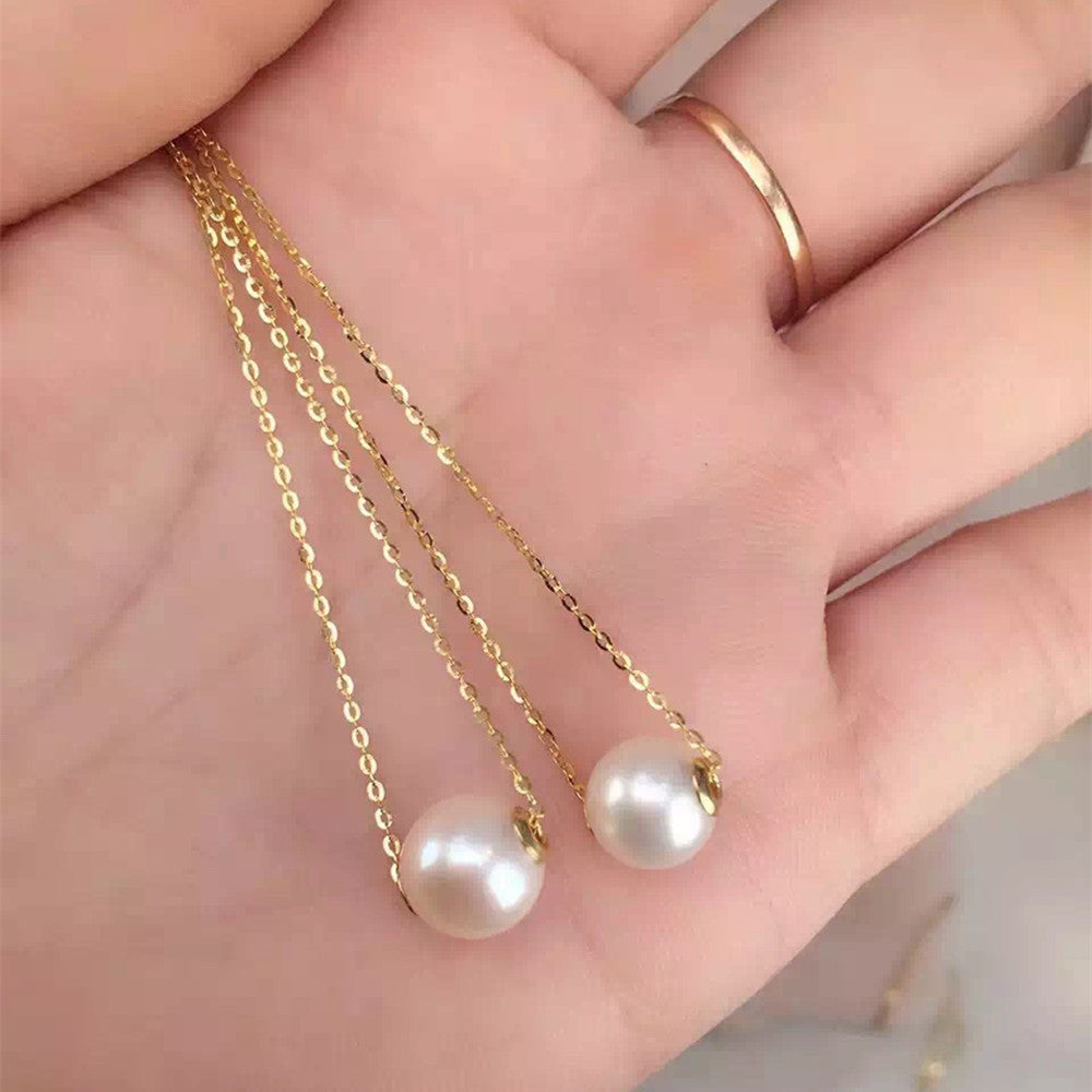 Elegant accessory with fresh pearl and 18K Gold, ideal for special occasions