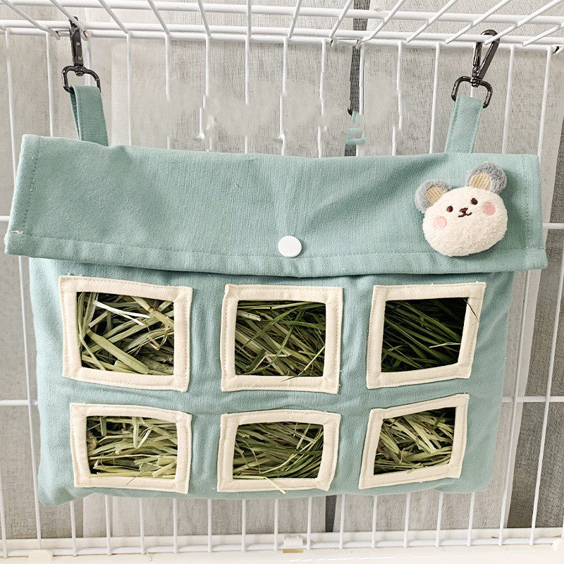 Ample capacity to store your rabbit's items.