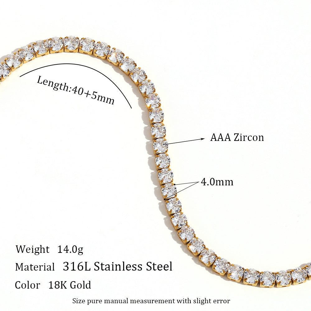 Adjustable chain lengths for a custom fit.