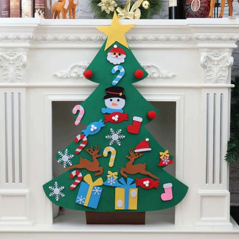 DIY Felt Christmas Tree With Three-dimensional Christmas Tree